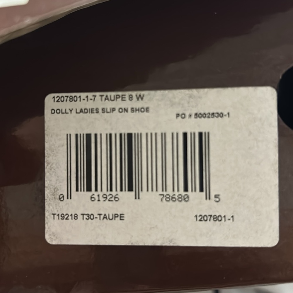 NWT Wanderlust taupe/taupe leather Dolly slip on loafers size 8 wide.never worn - Picture 8 of 8